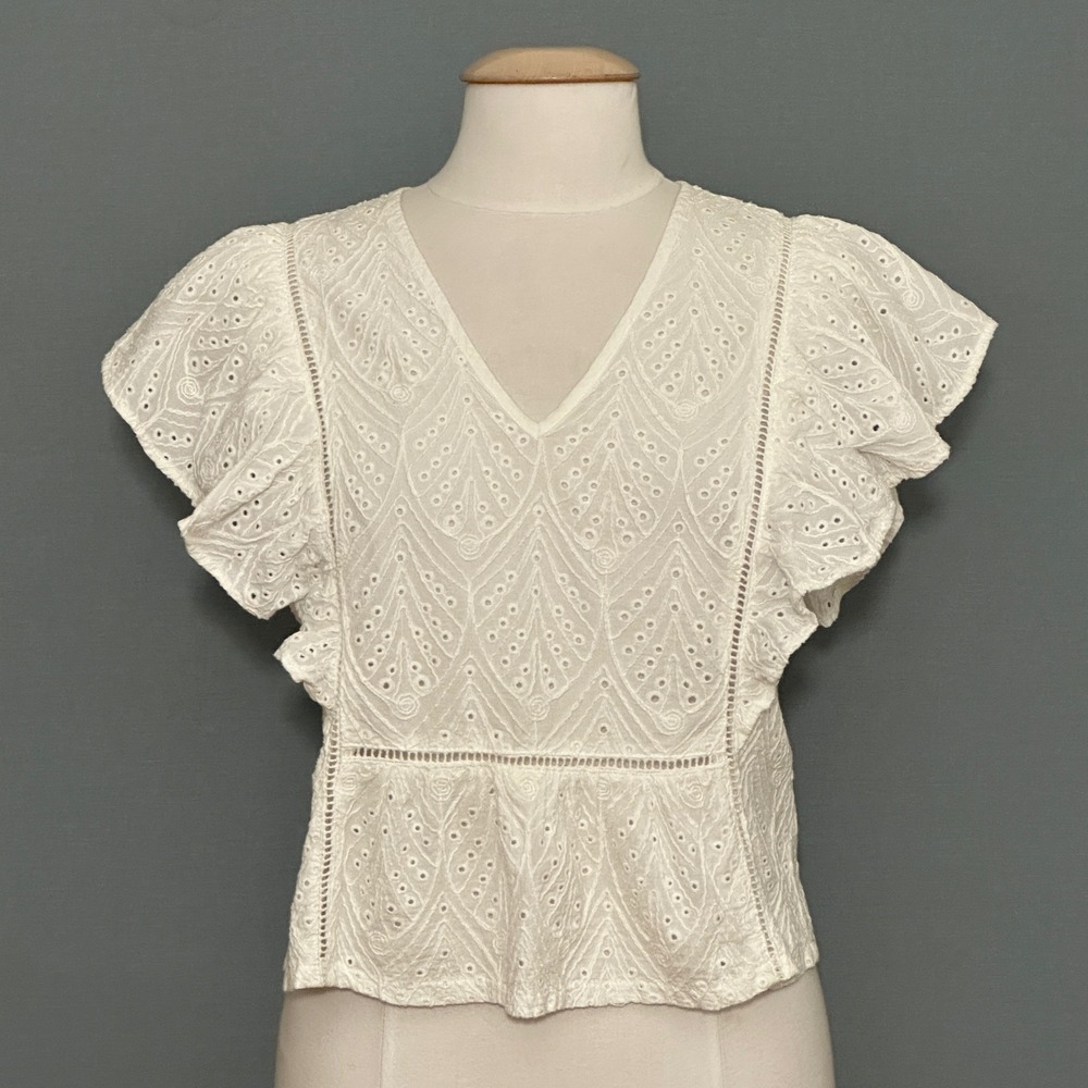 Solitaire Womens Top L White Eyelet Flutter Sleeve V-Neck Blouse Cottage Shabby